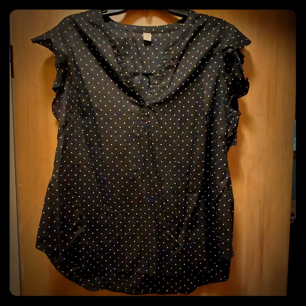 Black Polka dot top